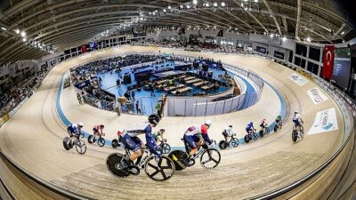 Konya Olimpik Velodromu’nda düzenlenen 2026 UEC Avrupa Pist Bisikleti Şampiyonası’nın
