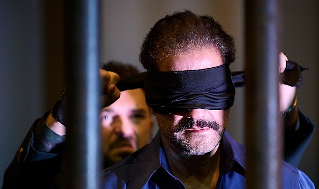 Türk sinemasının unutulmaz aktörü Tarık Akan’ın aynı adlı eserinden sahneye