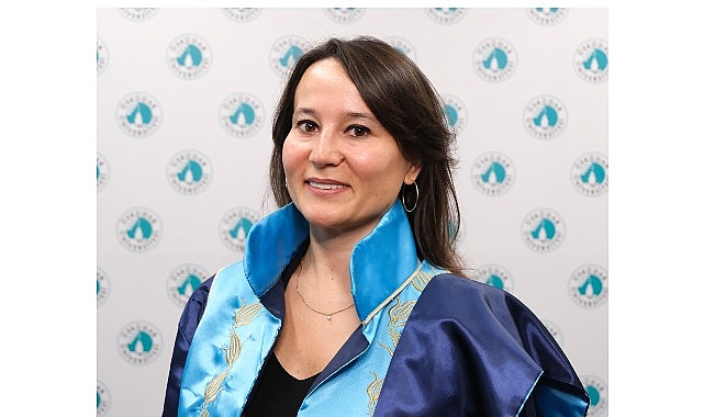 İnsan ve Toplum Bilimleri Fakültesi Dekan Yardımcısı Dr.