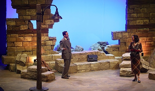 Bakırköy Belediye Tiyatroları’nın yeni oyunu “Ay Tedirginliği”nin galası, Leyla Gencer