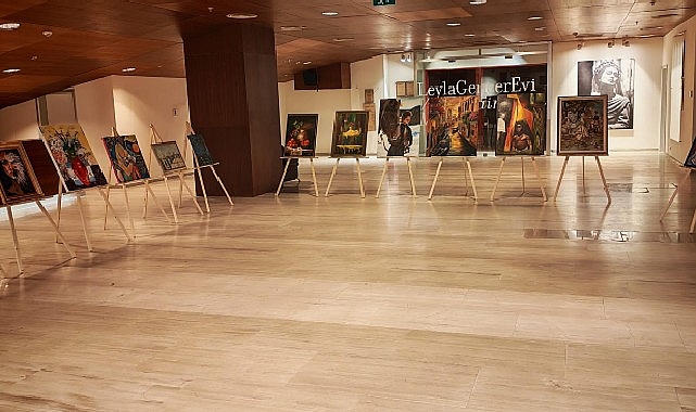 Bakırköy Belediyesi’nin resim kurslarına katılan kursiyerlerin eserlerinden oluşan karma resim