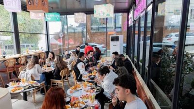 Korutürk Mahallesi Bora Sokak’ta kapılarını açan Kore in Balçova, özellikle