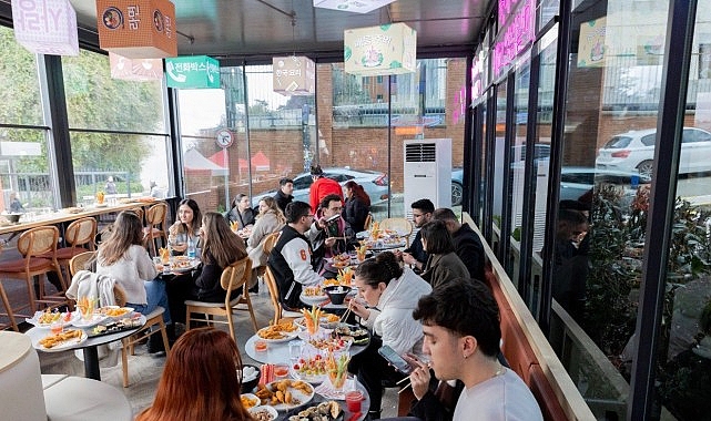 Korutürk Mahallesi Bora Sokak’ta kapılarını açan Kore in Balçova, özellikle