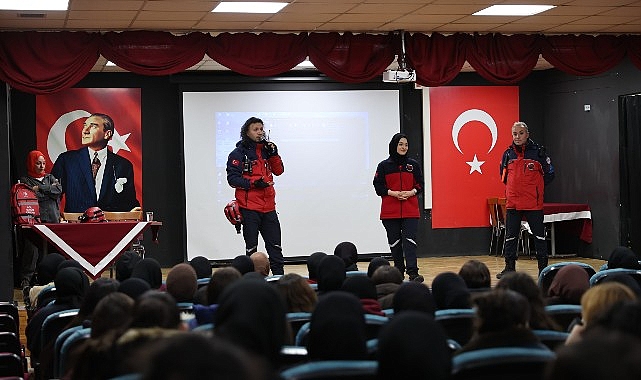 İstanbul Bayrampaşa Belediyesi Afet İşleri Müdürlüğü tarafından ilçedeki liselerde Arama