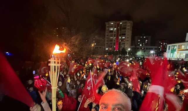 Canik'te düzenlenen geleneksel fener alayı programında bu yıl da büyük