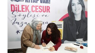 Küçükçekmece Belediyesi’nin kadın yazarlarla Küçükçekmeceli kadınları bir araya getirmek amacıyla