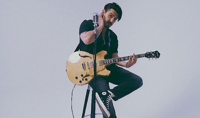 Müzikal döneminin yeni perdesini aralayan İlkay Sipahi, Sen Diye adlı