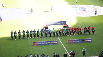 Kocaeli Büyükşehir Belediyesi’nin “İyilik Kılavuzu Yarışması Projesi", Kocaeli Stadyumu'nda oynanan