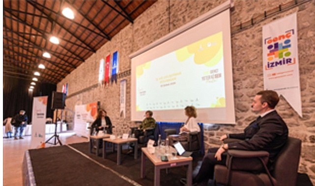 İzmir Büyükşehir Belediyesi’nin İzmir Seninle Programı kapsamında düzenlenen İş Ağı