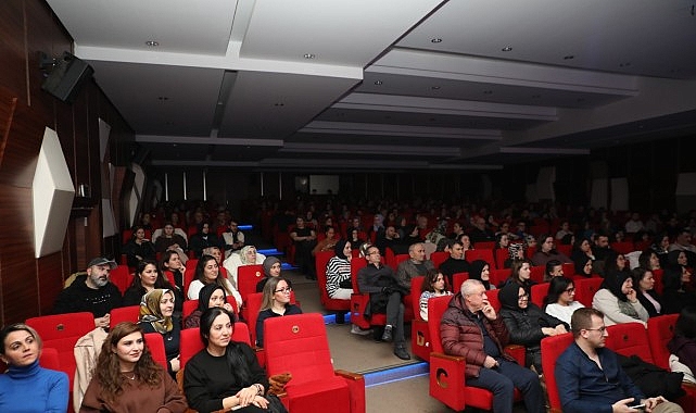 İnegöl Belediyesi Şehir Tiyatrosu’nun Aralık ayında ilk kez sahneye taşıdığı