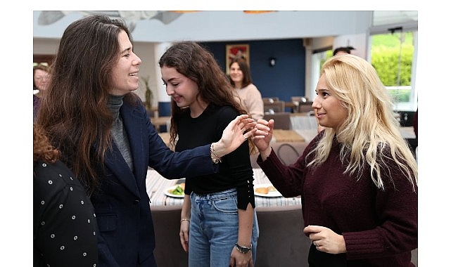 Çeşme Belediyesi, Kadının İnsan Hakları Derneği ve İzmir Kadın Dayanışması