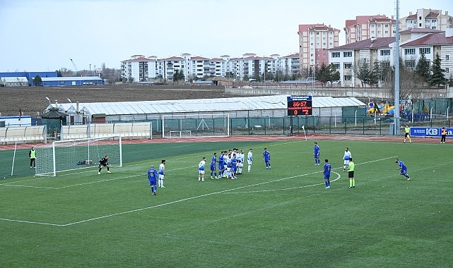 Bölgesel Amatör Lig (BAL) temsilcimiz Kahramankazan Belediyespor, şampiyonluk yolunda kritik