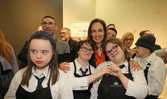 Cordelion Mutfak Sanatları Merkezi’nde eğitim alan zihinsel engelli gençler, hazırladıkları