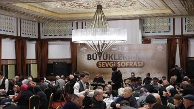 Konya Büyükşehir Belediyesi tarafından huzurevlerinde kalan büyüklerimizin moral ve motivasyonlarını