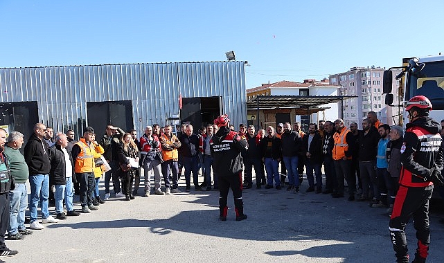 Hizmet içi eğitim programları kapsamında personelini bilinçlendirmeye ve olası afetlere