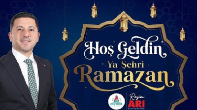 11 ayın sultanı Ramazan Ayı bugün akşam ilk teravih namazının