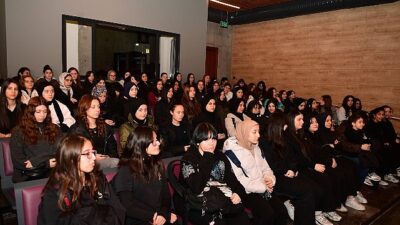 Ramazan’ın manevi ruhunu kültürle harmanlayan Osmangazi Belediyesi, Karagöz ve Hacivat’ın