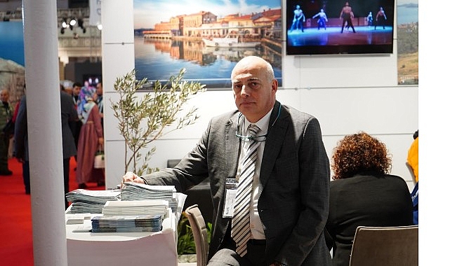 Ayvalık Turizm Geliştirme Birliği (AYTUGEB) Genel Sekreteri Ümit Özgültekin, 80-90