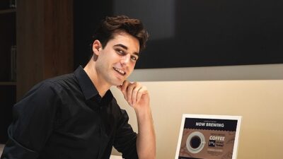 Samsung Electronics, fitoplanktondan elde edilen biyo-reçine gövdeye sahip Samsung’un ilk