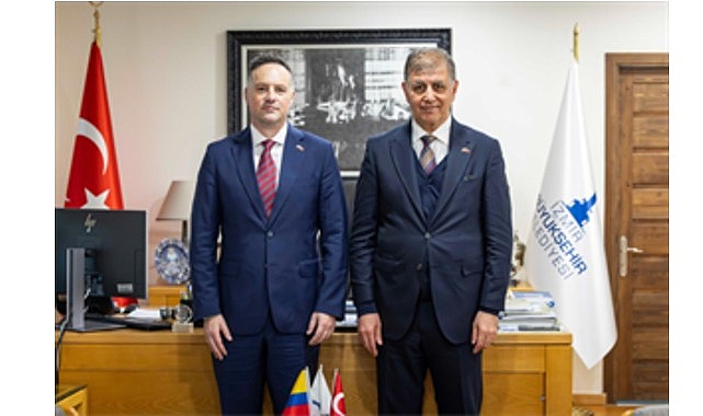 İzmir Büyükşehir Belediye Başkanı Dr.