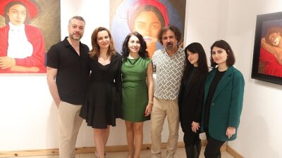 İzmir, 8 Mart Dünya Kadınlar Günü kapsamında usta sanatçı Haydar