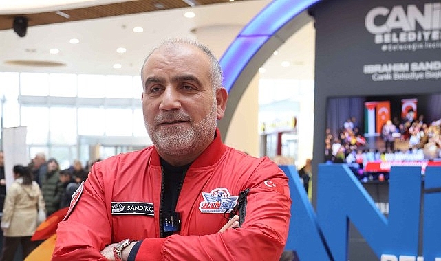 Canik Belediyesi'nin Avrupa Birliği tarafından desteklenen, gençleri yapay zekâ araçları