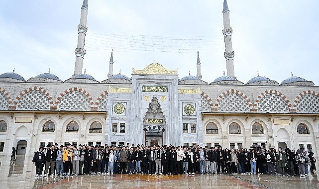 Konya Büyükşehir Belediyesi’nin hayata geçirdiği “Genç Seyyah” projesi kapsamında Konya’nın