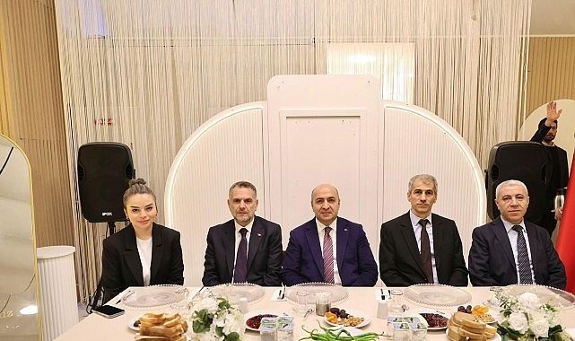 Bayrampaşa Belediye Başkan Vekili İbrahim Akın, ilçedeki okul müdürleri ve