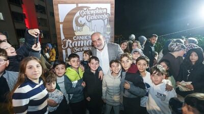Canik Belediye Başkanı İbrahim Sandıkçı, çat kapı iftar programları ve