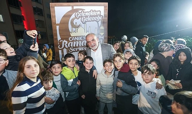 Canik Belediye Başkanı İbrahim Sandıkçı, çat kapı iftar programları ve