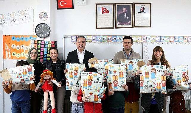 Çankaya’nın kırsal mahallelerinden Karataş’ta bayram öncesi anlamlı bir ziyaret gerçekleştirildi.