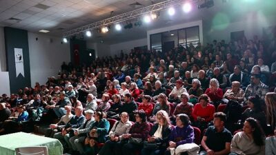 Didim Belediyesi Tiyatro Topluluğu’nun Dünya Tiyatro Günü’nde, Didim Gençlik Merkezi