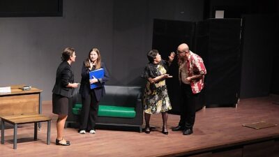 27 Mart Dünya Tiyatro günü etkinlikleri Dikili Belediyesi Tiyatro Topluğu’nun 