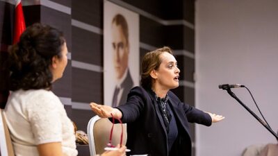 Narlıdere Belediyesi Atatürk Kültür Merkezi, Dünya Tiyatrolar Günü’nde anlamlı bir