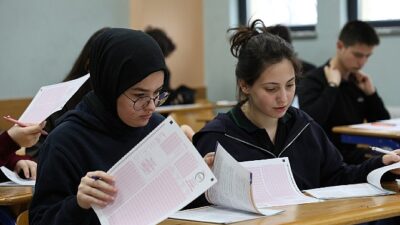 Kartepe Belediyesi’nin ilçe genelindeki tüm son sınıf öğrencilerini kapsayan dev