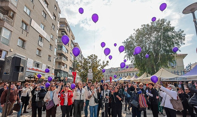 Konaklı kadınların el emeği ürünlerini sergileme imkanı bulduğu Dominik Caddesi’ndeki