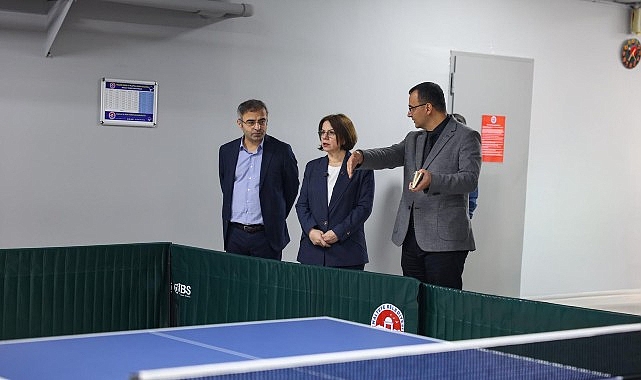 Maltepe Belediye Başkanı Esin Köymen, belediyeye bağlı Yalçın Kızılay Kapalı