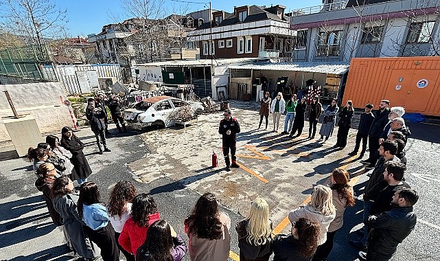 Maltepe Belediyesi’nde görevli öğretmenlere olası afet ve acil durumlara karşı