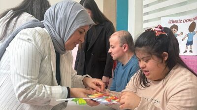 Menderes Belediyesi, down sendromlu bireyler ile farkındalık etkinliği gerçekleştirerek hem