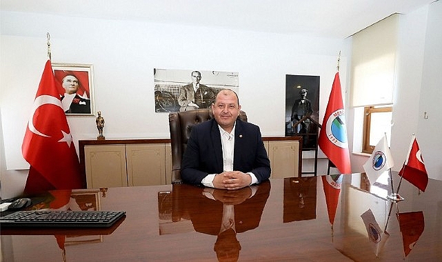 Menderes Belediyesi, bayramda çocukları unutmadı.