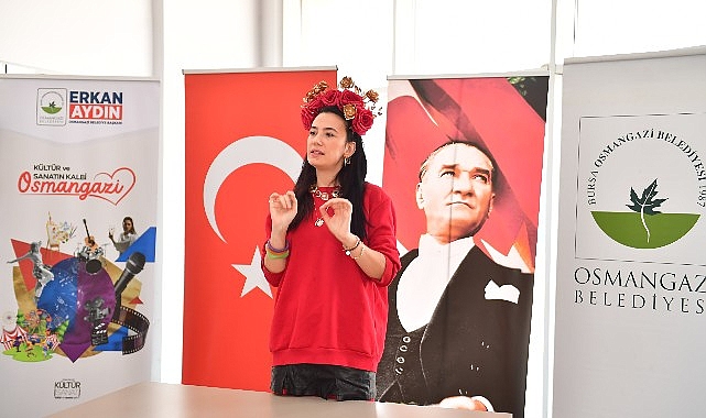 Osmangazi Belediyesi’nin düzenlediği ‘Marteniçka Atölyesi’, kadınlara Balkan kökenli geleneksel bir