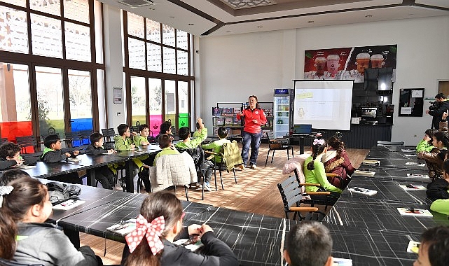 Osmangazi Belediyesi, afetlere karşı bilinçli ve hazırlıklı bir toplum oluşturmak