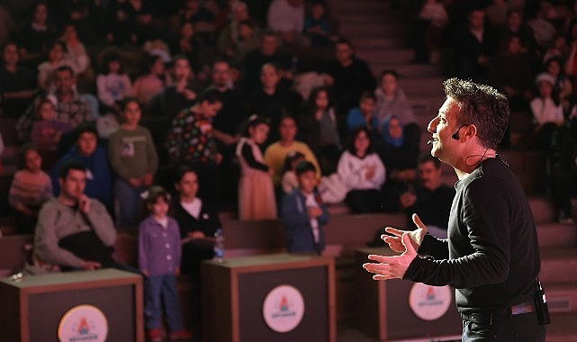 Eğitici ve eğlenceli sahne gösterileriyle popüler olan Lemi Abi ve