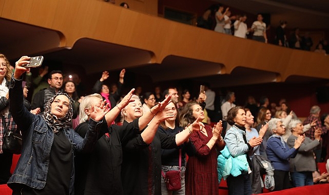 Antalya Büyükşehir Belediyesi Bando ve Kent Orkestrası “Sezen Aksu Şarkıları