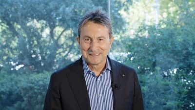 Çoğu zaman belirti vermeden ilerleyen ve halk arasında göz tansiyonu