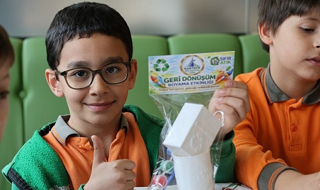 Uluslararası Sıfır Atık Günü’nünde Kartepe Belediyesi, eğlenceli ve eğitici bir