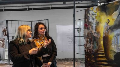 Bornova Belediyesi’nin ev sahipliğinde, Yeşilova Höyüğü Ziyaretçi Merkezi’nde düzenlenen “Antik