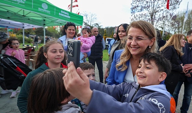 Bakırköy Belediyesi’nin 23 Nisan etkinlikleri kapsamında düzenlediği Egemenlik Festivali’nin ilk