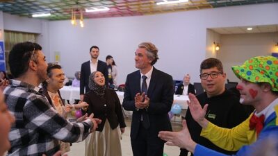 Bayrampaşa Belediyesi, ilçedeki engelli vatandaşların yaşamına dokunmaya ve onları eğlendirmeye