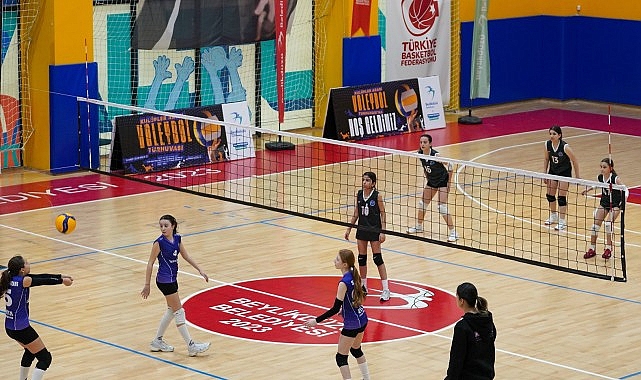 Beylikdüzü Belediyesi’nin ilçede faaliyet gösteren amatör kulüpleri buluşturduğu “Kulüpler Arası